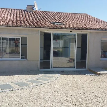 Holiday home Bretignolles-sur-mer, Maison Bord De *